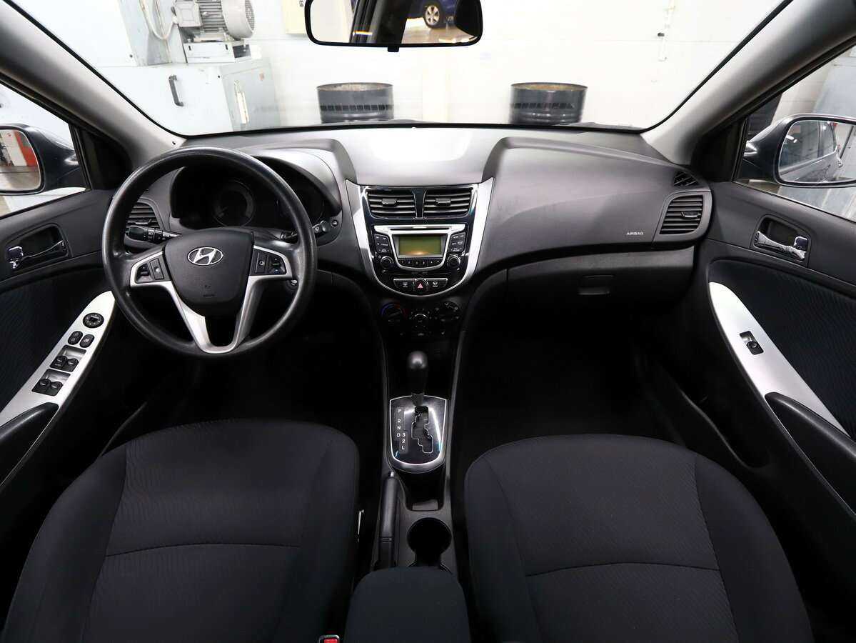 Купить Hyundai Solaris с пробегом. Фото: #13