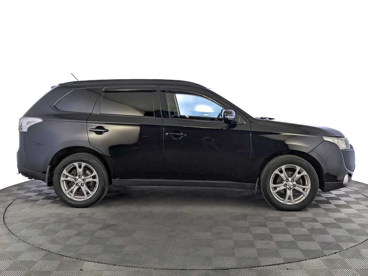 Купить Mitsubishi Outlander с пробегом. Фото: #3