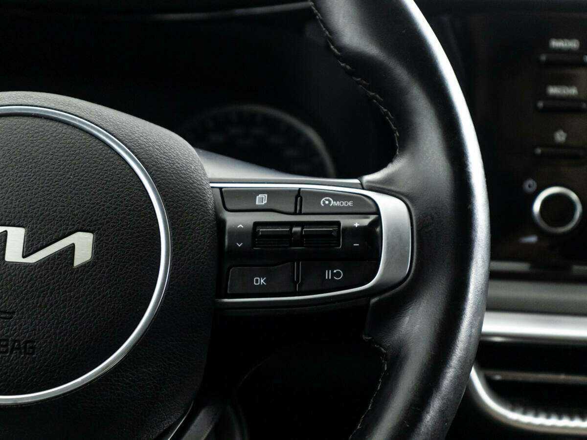 Купить Kia K5 с пробегом. Фото: #21