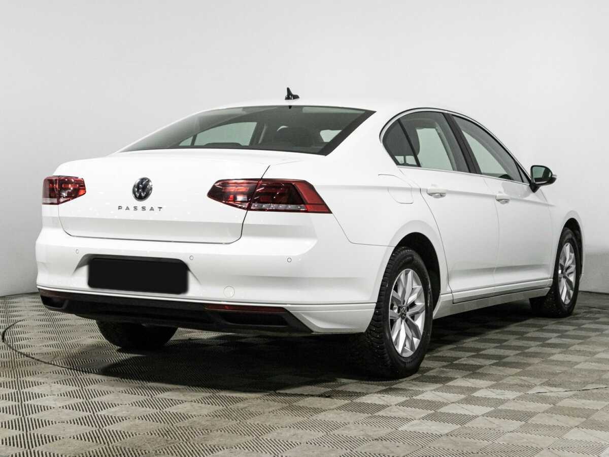 Купить Volkswagen Passat с пробегом. Фото: #4
