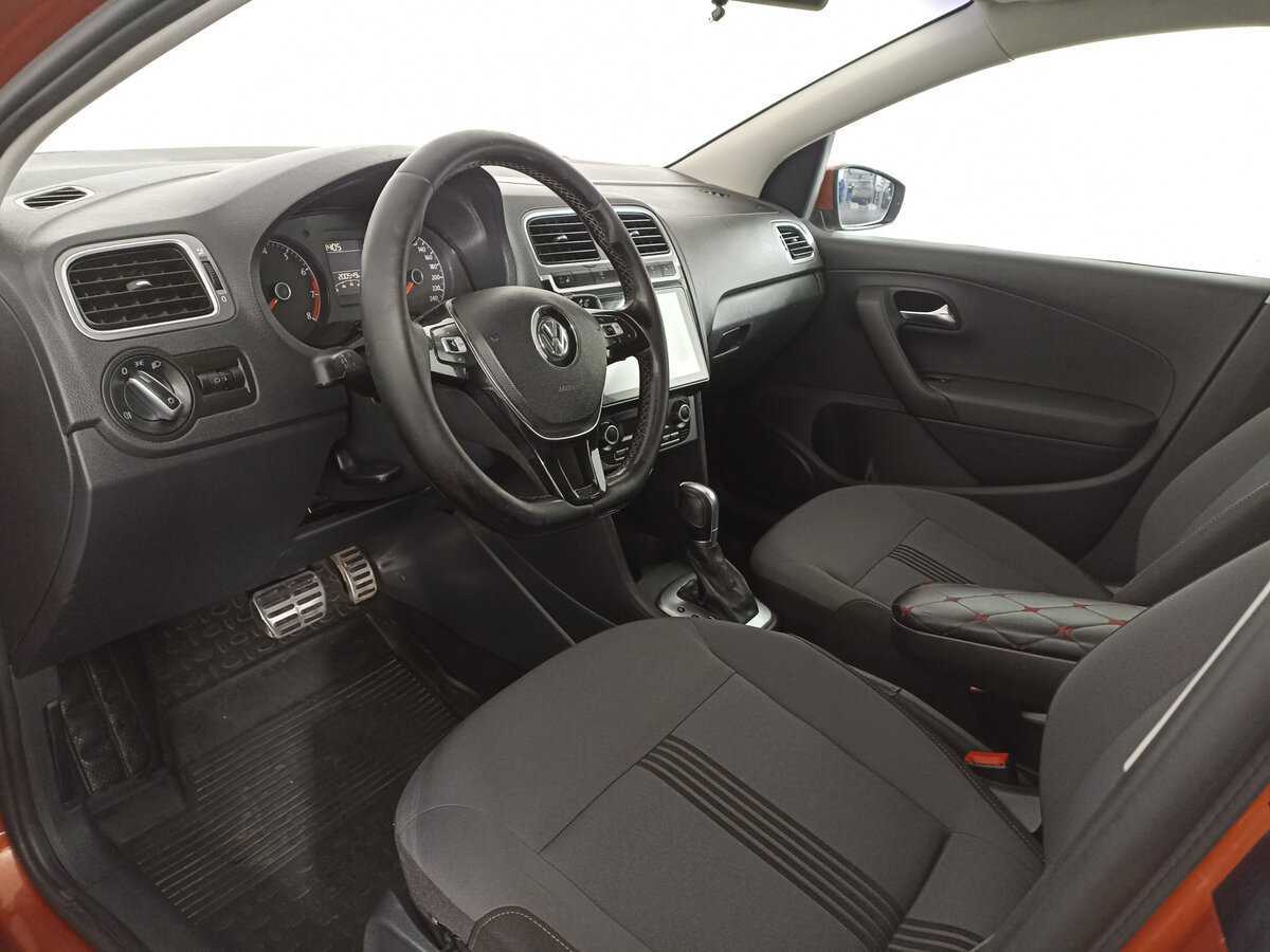 Купить Volkswagen Polo с пробегом. Фото: #14