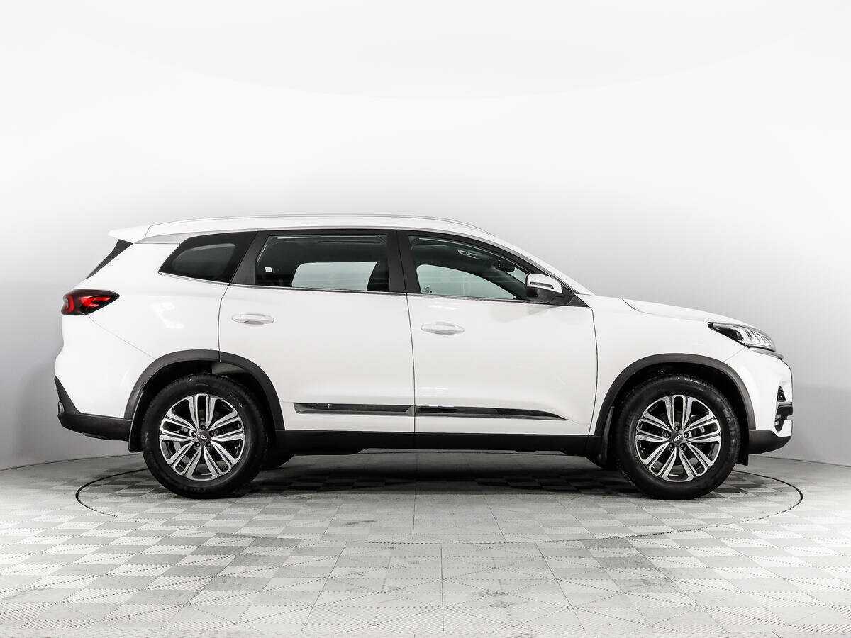 Купить Chery Tiggo 8 с пробегом. Фото: #3