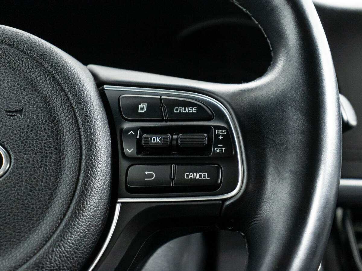 Купить Kia K5 с пробегом. Фото: #21