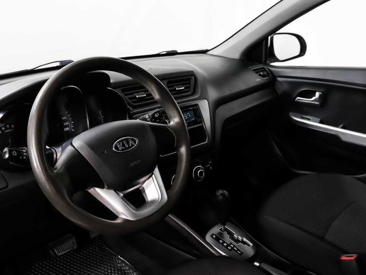 Купить Kia Rio с пробегом. Фото: #8