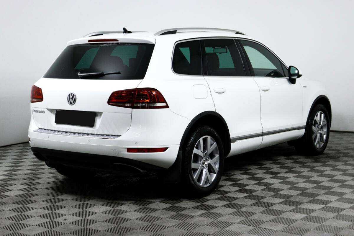 Купить Volkswagen Touareg с пробегом. Фото: #4