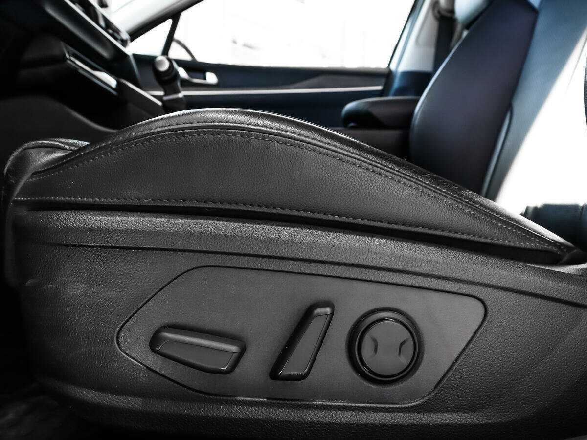 Купить Kia K5 с пробегом. Фото: #9