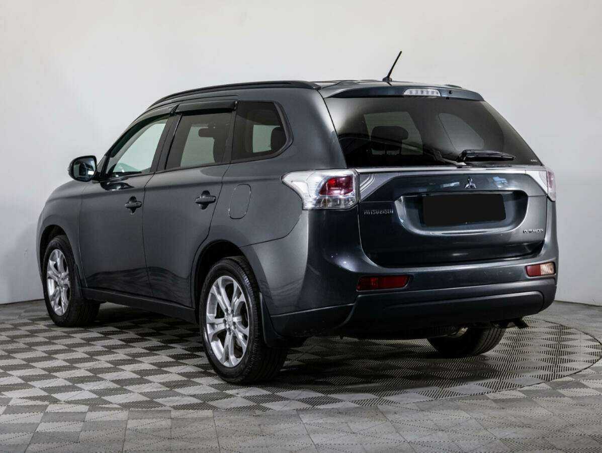 Купить Mitsubishi Outlander с пробегом. Фото: #5