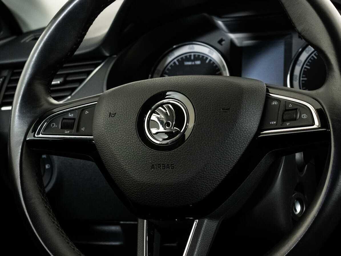 Купить Skoda Octavia с пробегом. Фото: #10