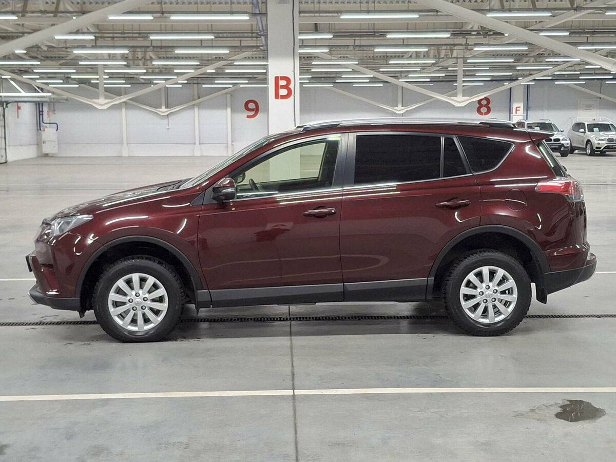 Купить Toyota RAV4 с пробегом. Фото: #7