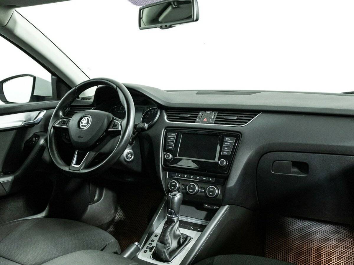 Купить Skoda Octavia с пробегом. Фото: #8