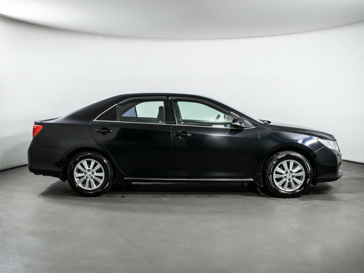 Купить Toyota Camry с пробегом. Фото: #3