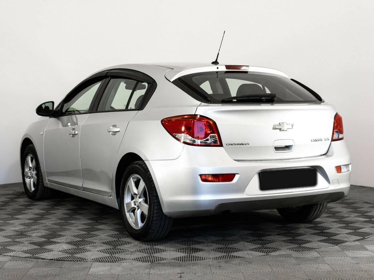 Купить Chevrolet Cruze с пробегом. Фото: #5