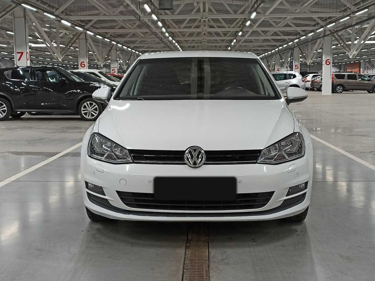 Купить Volkswagen Golf с пробегом. Фото: #1