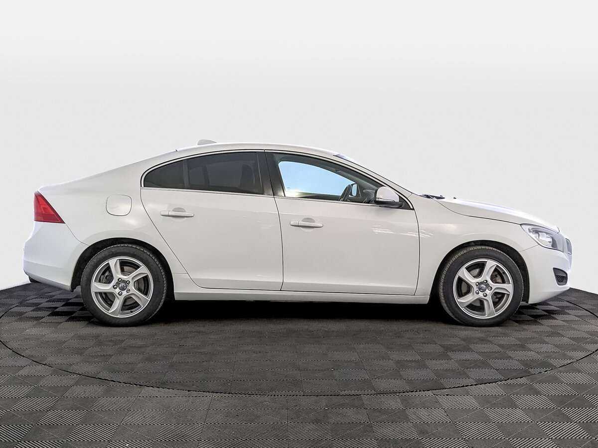 Купить Volvo S60 с пробегом. Фото: #3