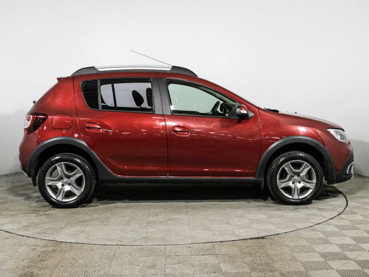 Купить Renault Sandero с пробегом. Фото: #3