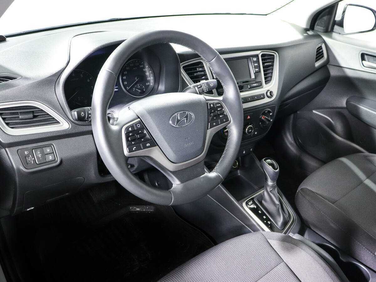 Купить Hyundai Solaris с пробегом. Фото: #13
