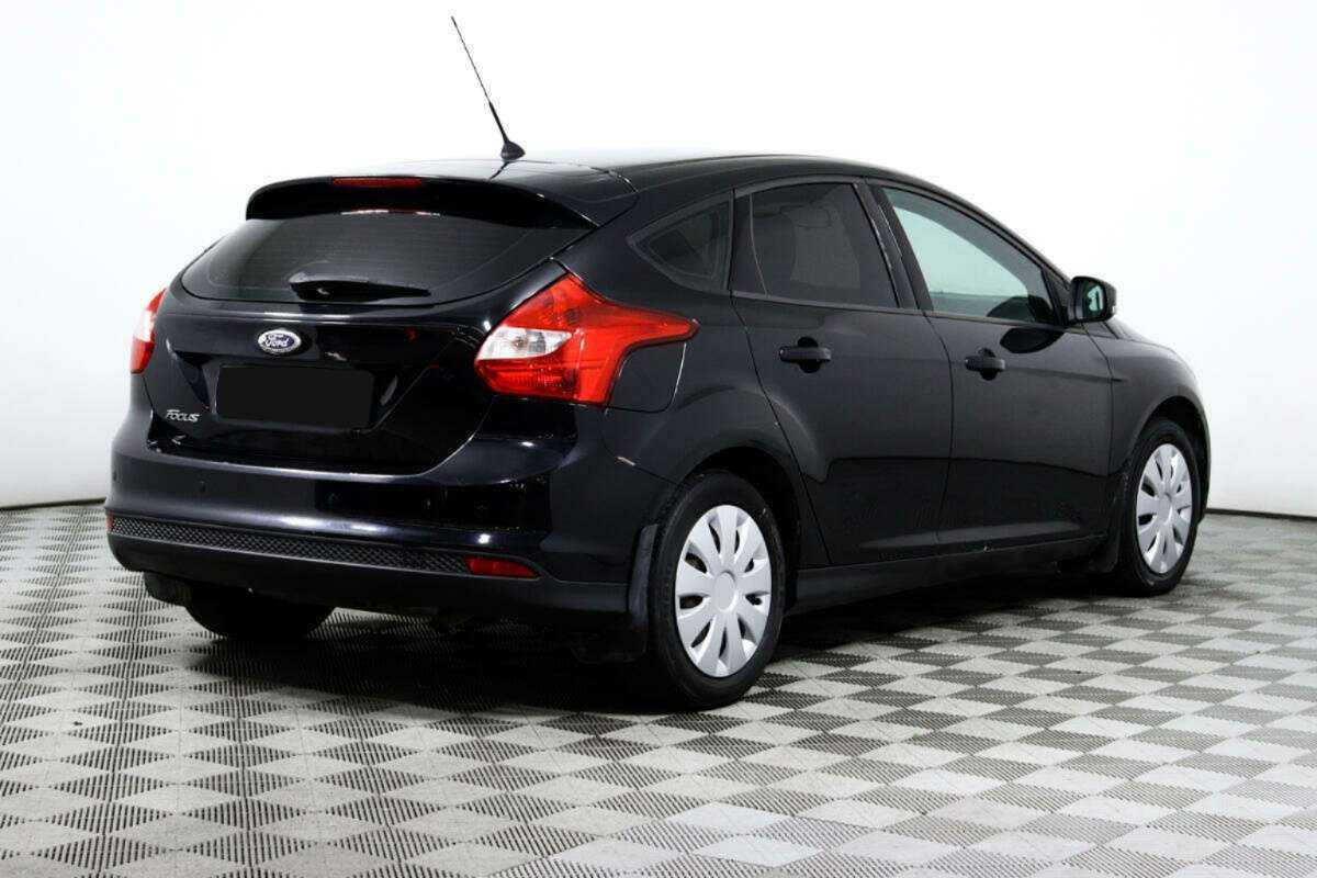 Купить Ford Focus с пробегом. Фото: #4
