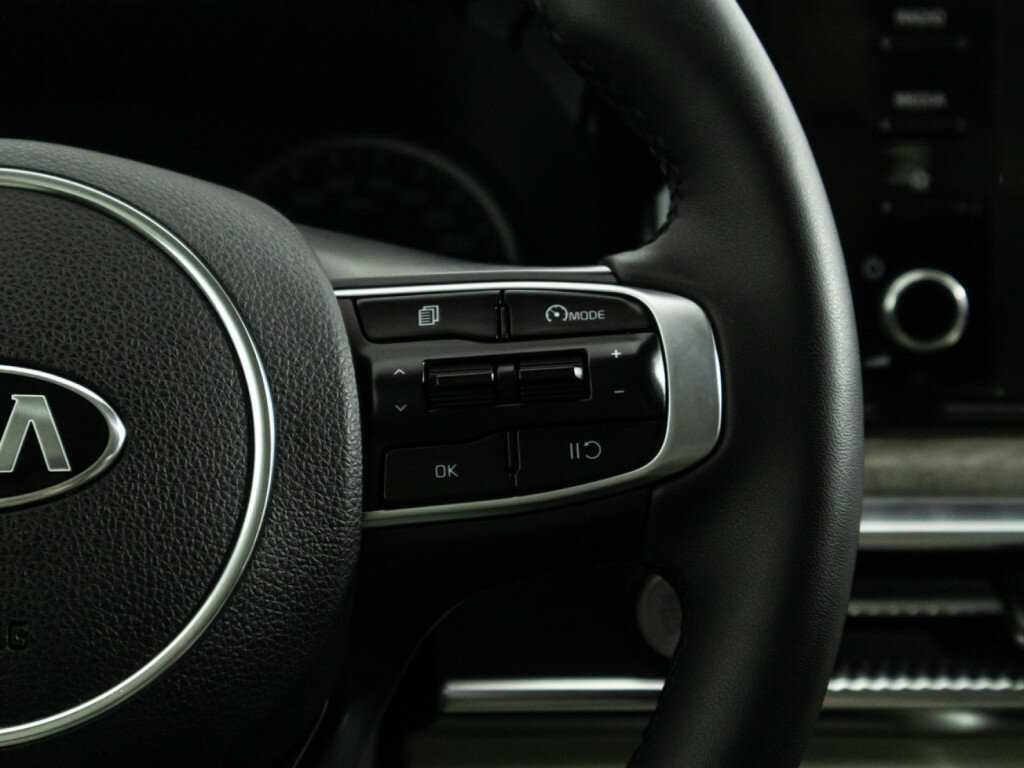 Купить Kia K5 с пробегом. Фото: #24