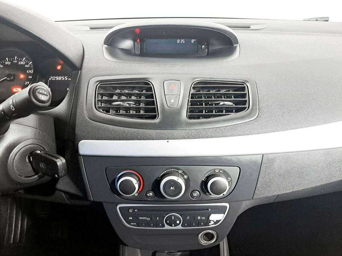 Купить Renault Fluence с пробегом. Фото: #12
