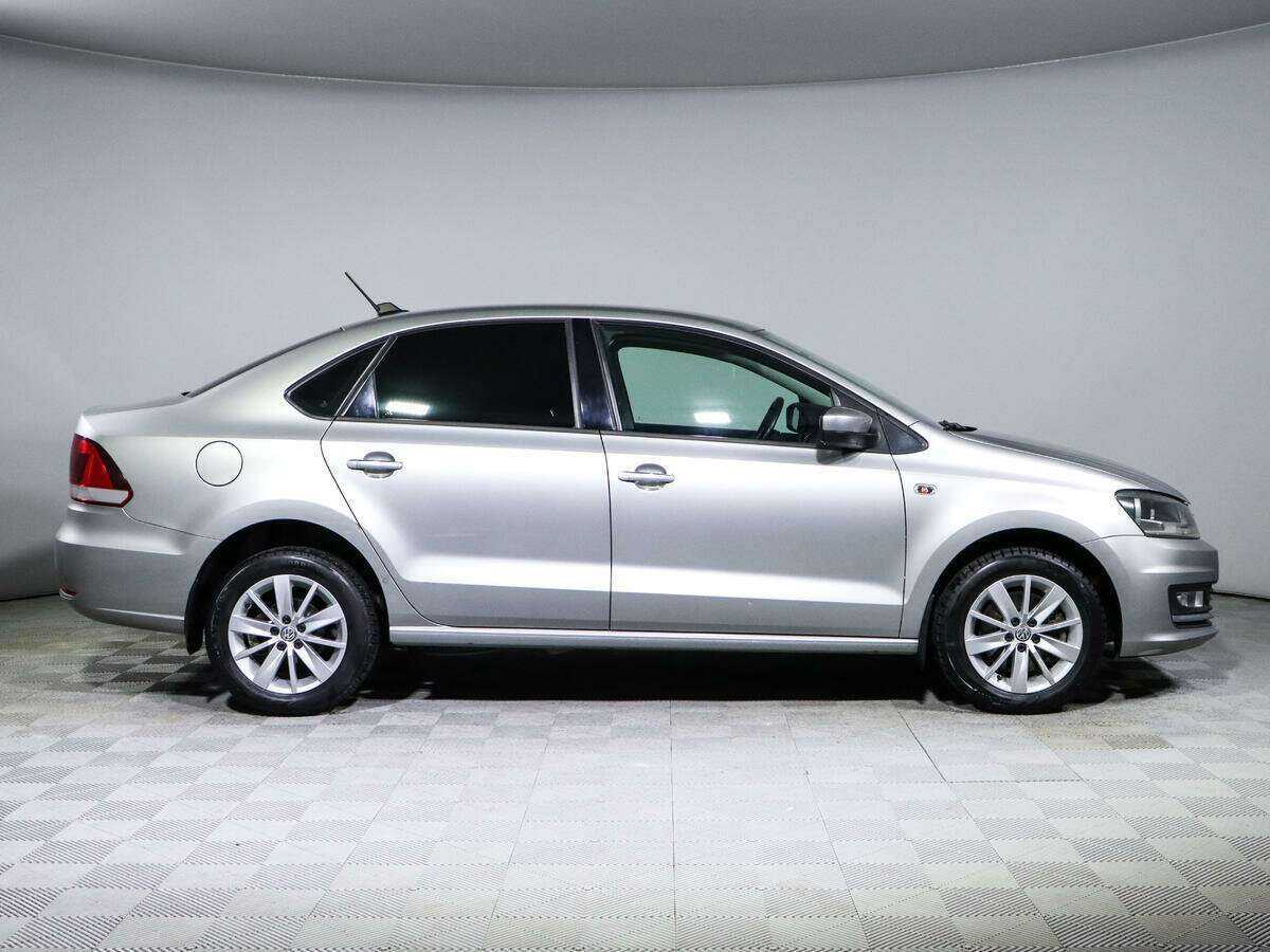 Купить Volkswagen Polo с пробегом. Фото: #3