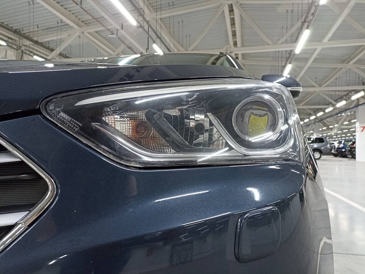 Купить Hyundai Santa Fe с пробегом. Фото: #15