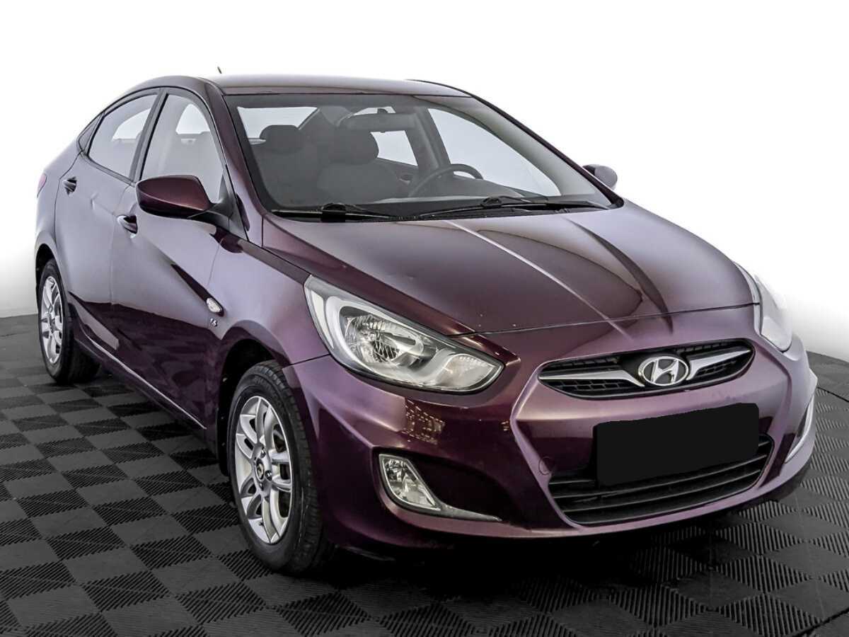 Купить Hyundai Solaris с пробегом. Фото: #2