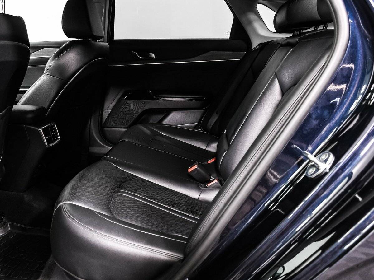 Купить Kia K5 с пробегом. Фото: #12