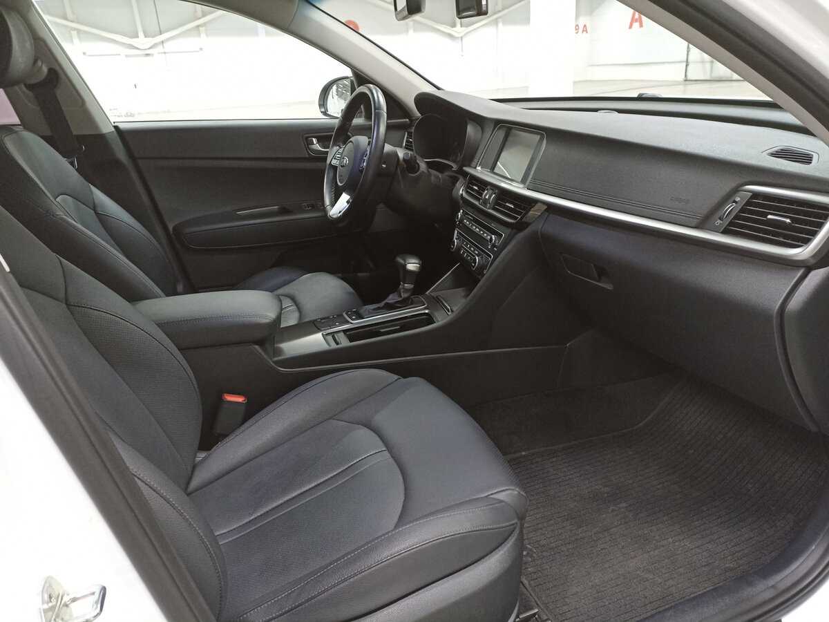 Купить Kia K5 с пробегом. Фото: #10