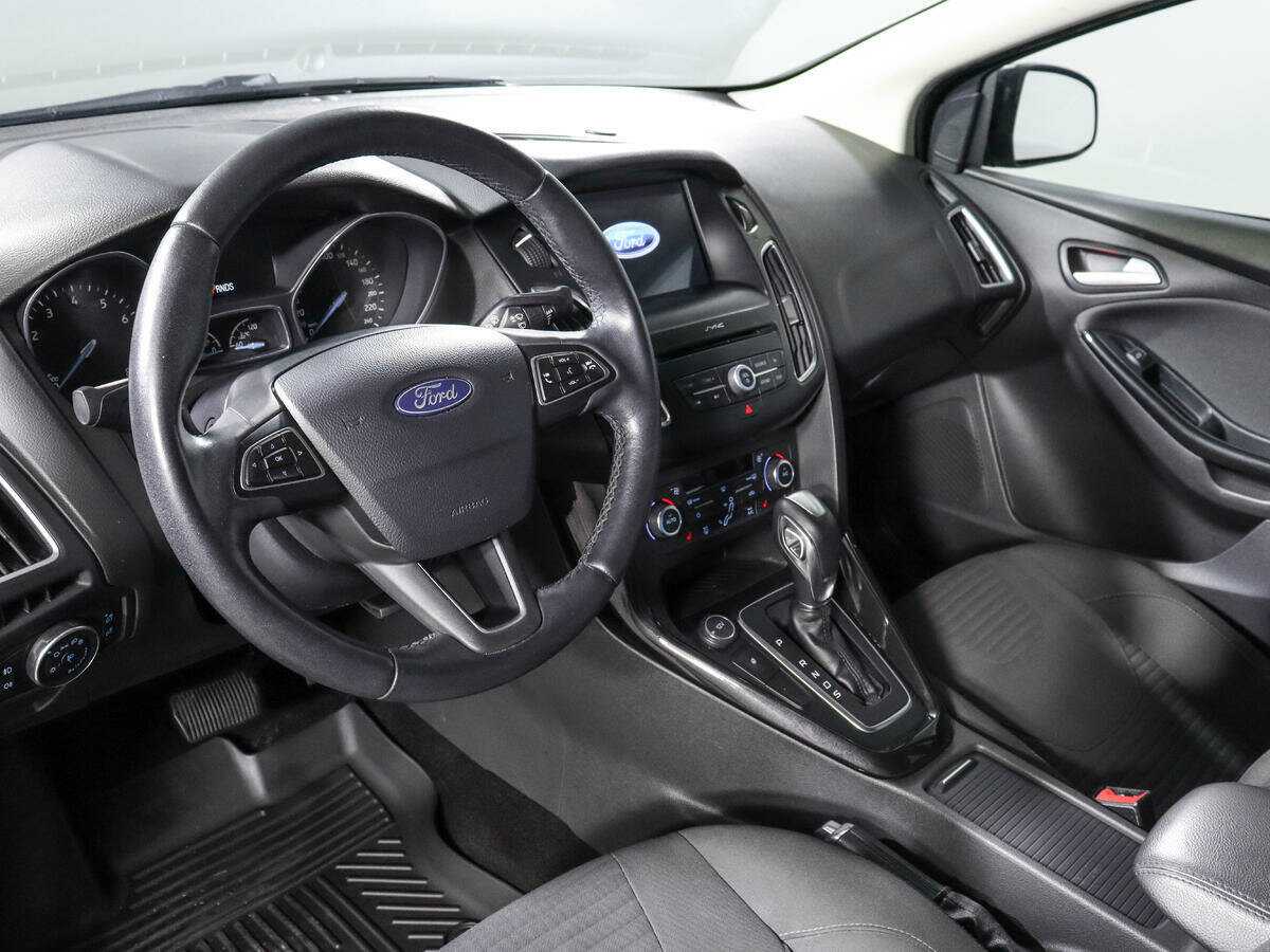 Купить Ford Focus с пробегом. Фото: #9
