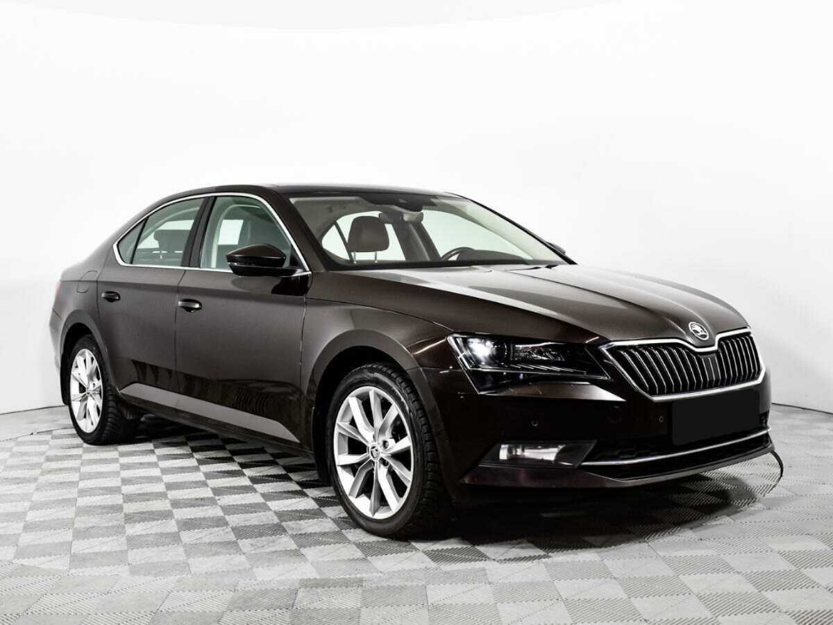 Купить Skoda Superb с пробегом. Фото: #2