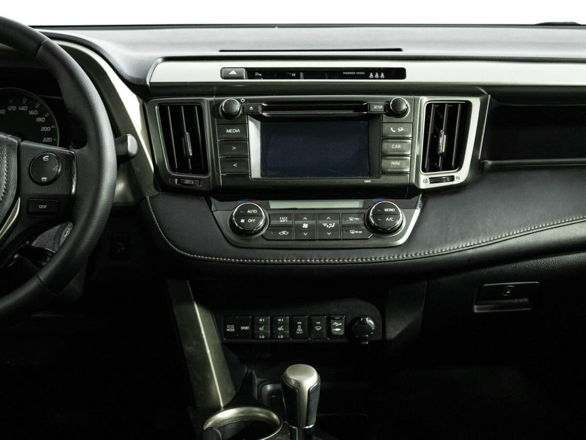Купить Toyota RAV4 с пробегом. Фото: #13
