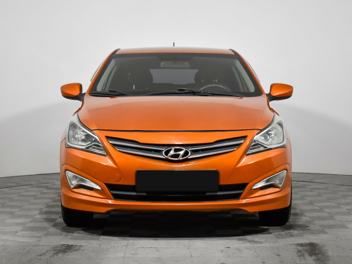 Купить Hyundai Solaris с пробегом. Фото: #1