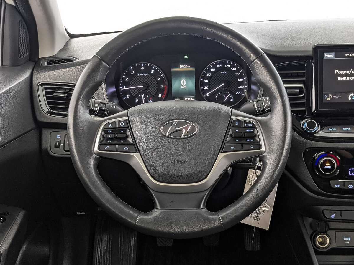 Купить Hyundai Solaris с пробегом. Фото: #17