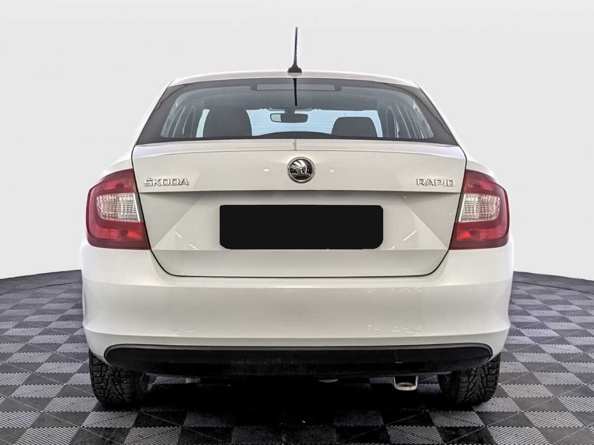 Купить Skoda Rapid с пробегом. Фото: #5