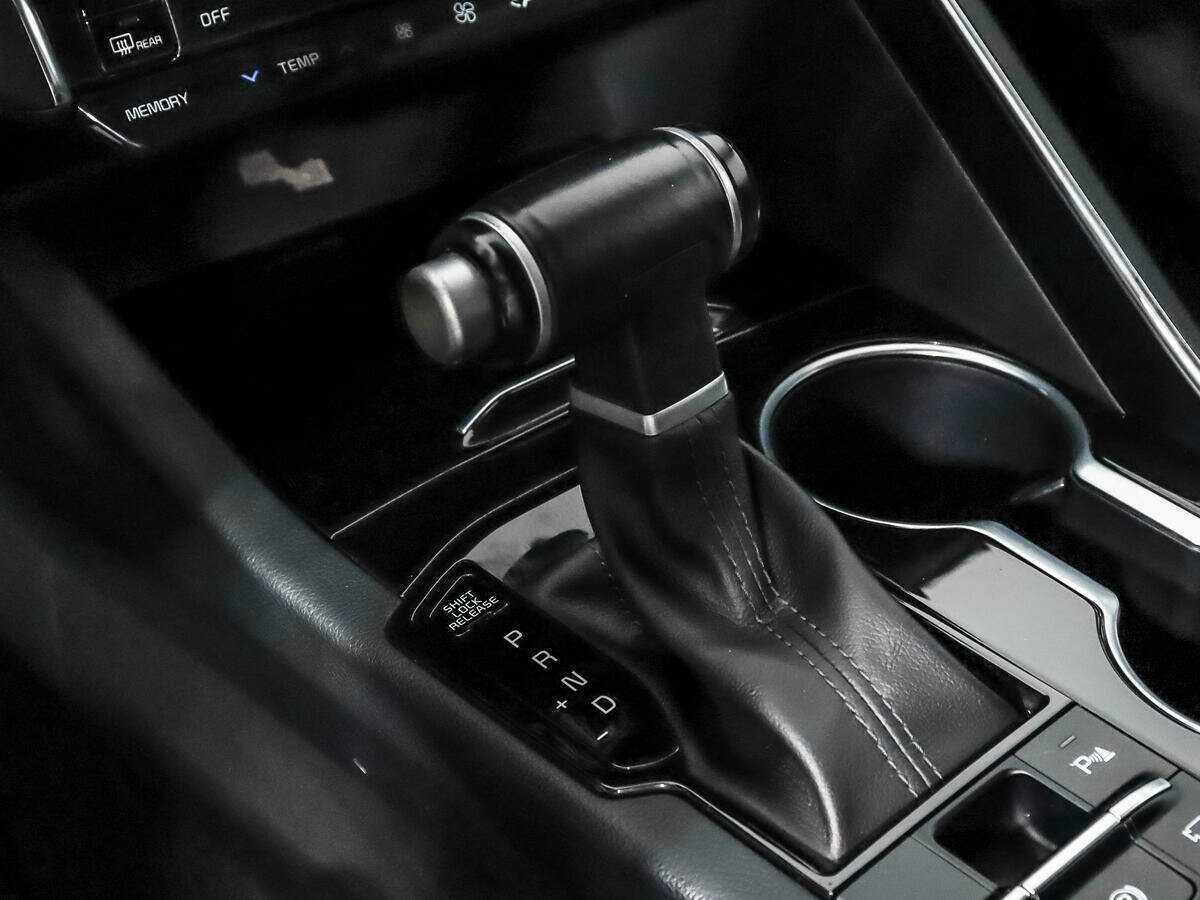 Купить Kia K5 с пробегом. Фото: #10