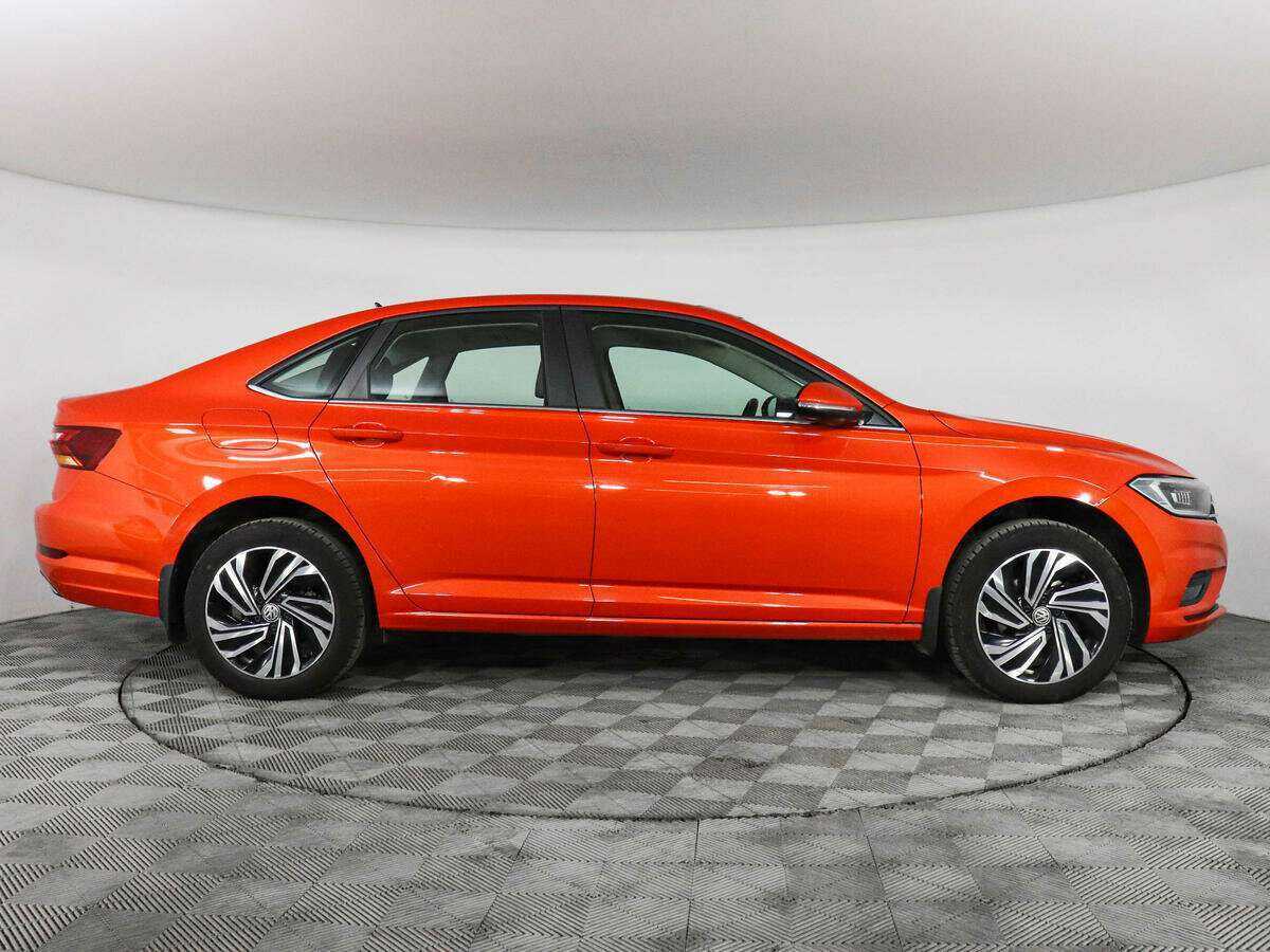 Купить Volkswagen Jetta с пробегом. Фото: #3