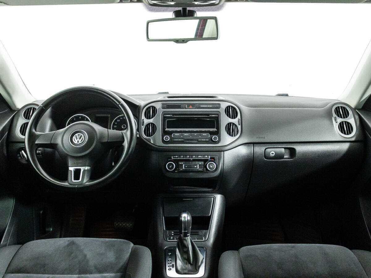 Купить Volkswagen Tiguan с пробегом. Фото: #12