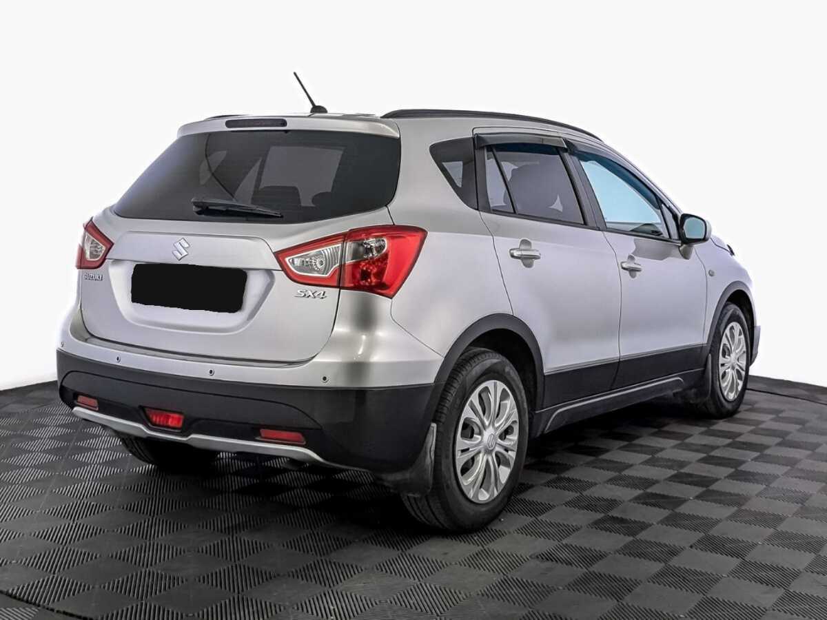 Купить Suzuki SX4 с пробегом. Фото: #4