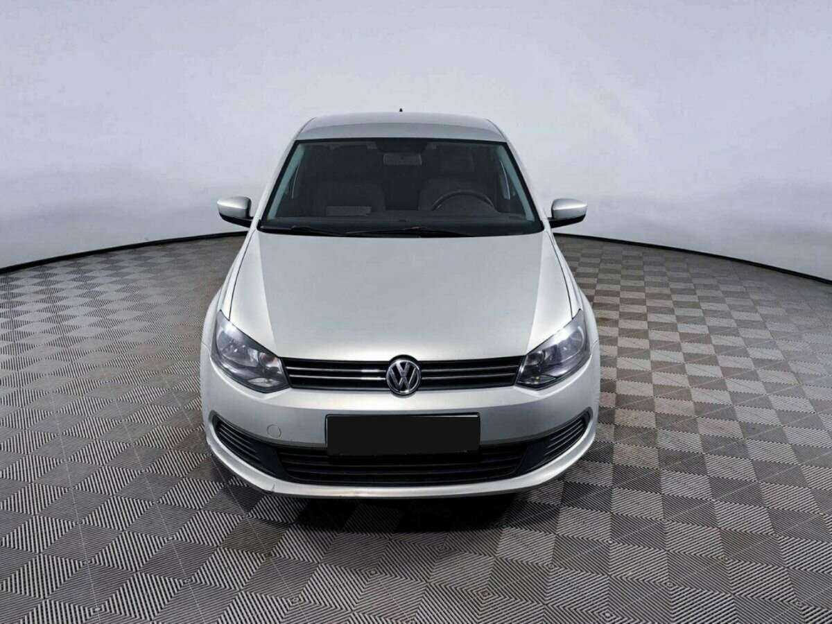 Купить Volkswagen Polo с пробегом. Фото: #1