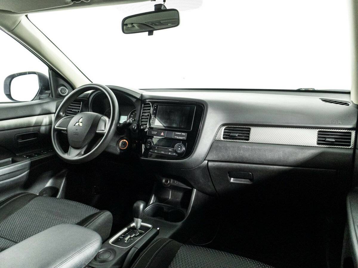 Купить Mitsubishi Outlander с пробегом. Фото: #8