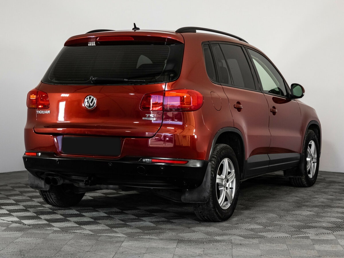 Купить Volkswagen Tiguan с пробегом. Фото: #3