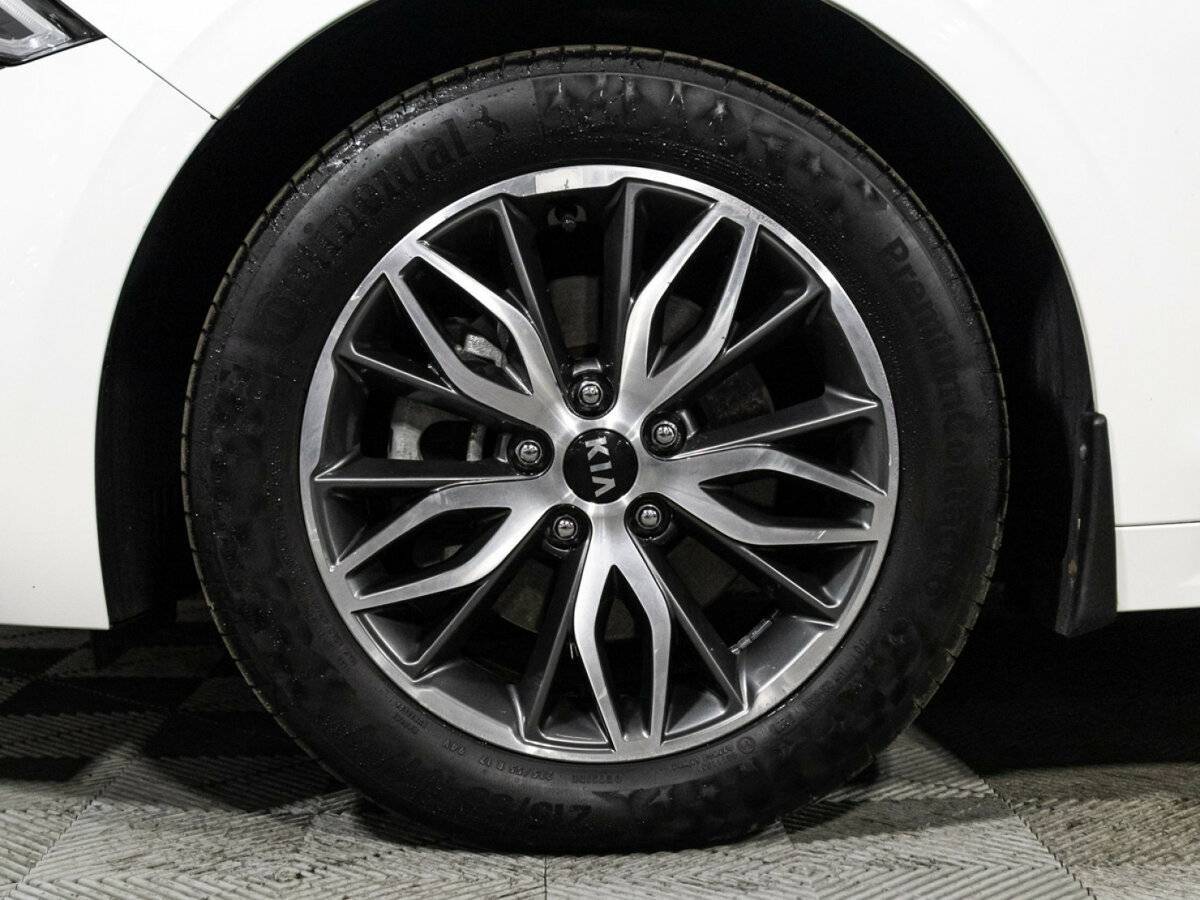 Купить Kia K5 с пробегом. Фото: #3