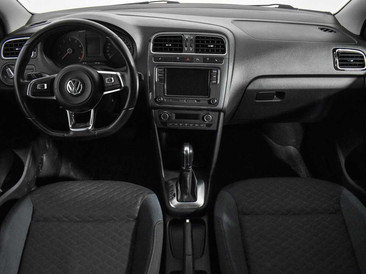 Купить Volkswagen Polo с пробегом. Фото: #13