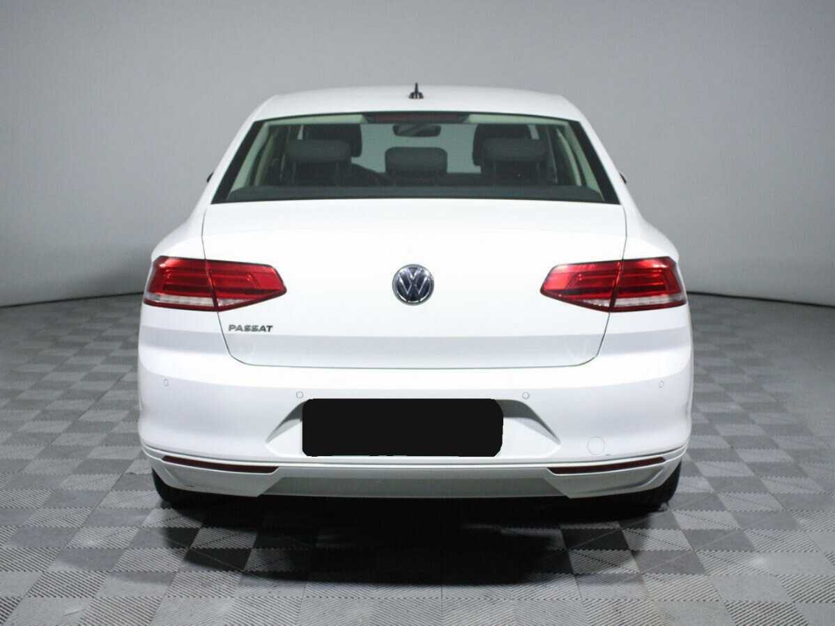 Купить Volkswagen Passat с пробегом. Фото: #5