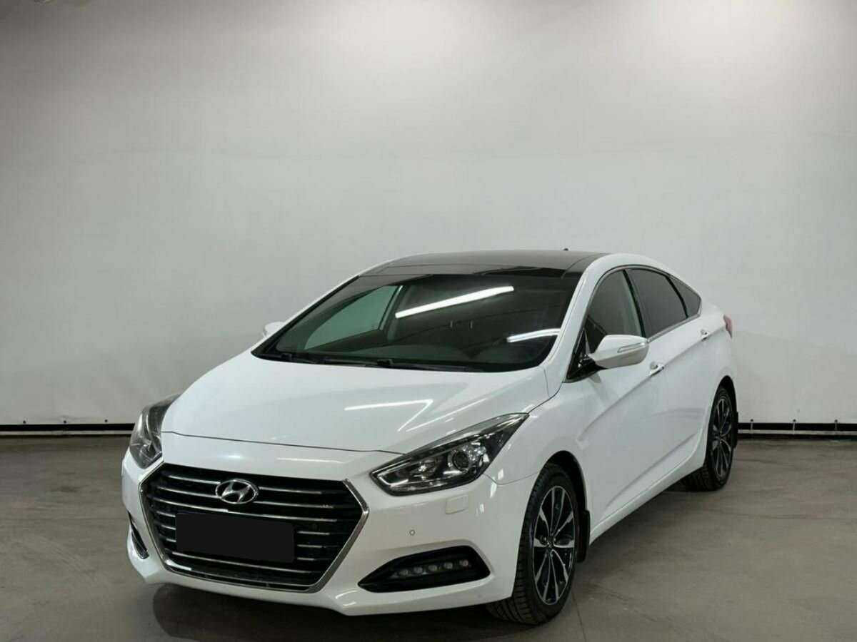 Купить Hyundai i40 с пробегом. Посмотреть фото