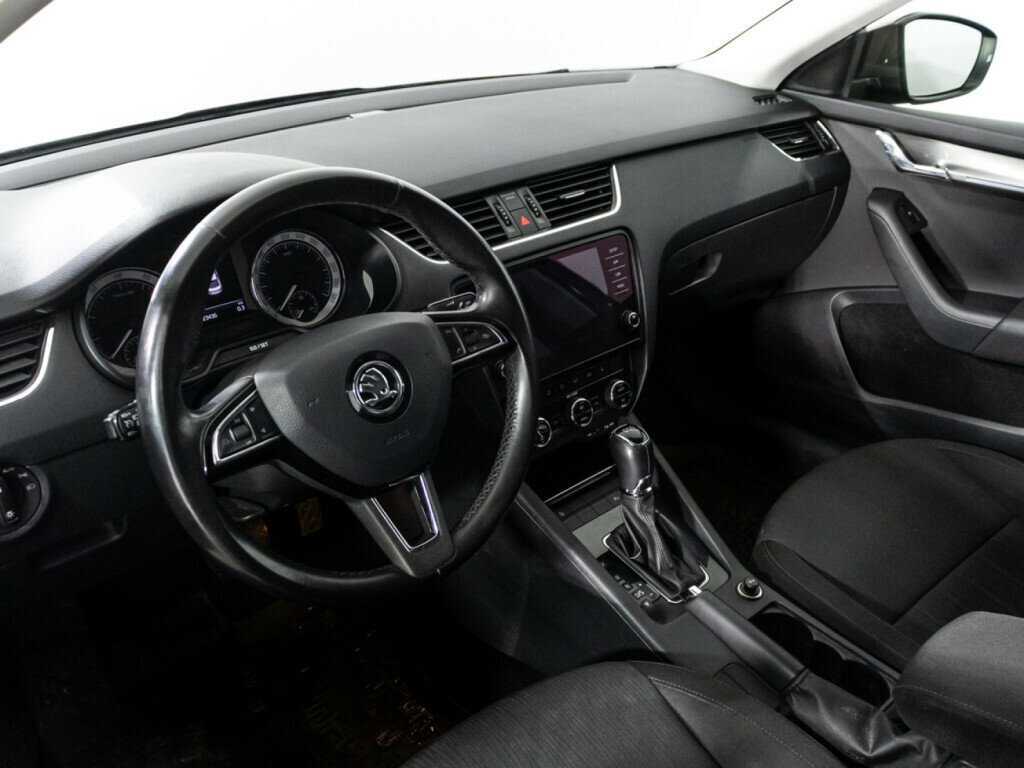 Купить Skoda Octavia с пробегом. Фото: #10