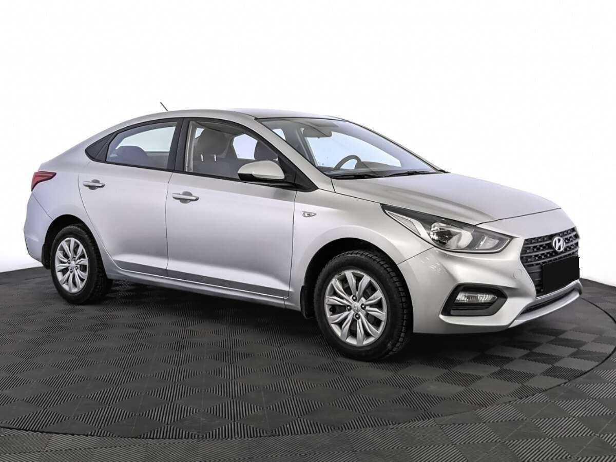 Купить Hyundai Solaris с пробегом. Фото: #2