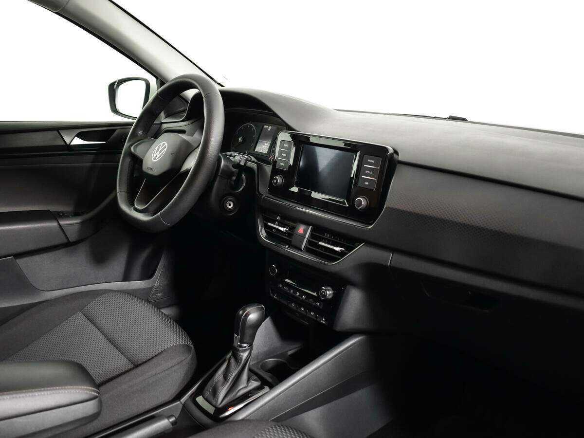 Купить Volkswagen Polo с пробегом. Фото: #8