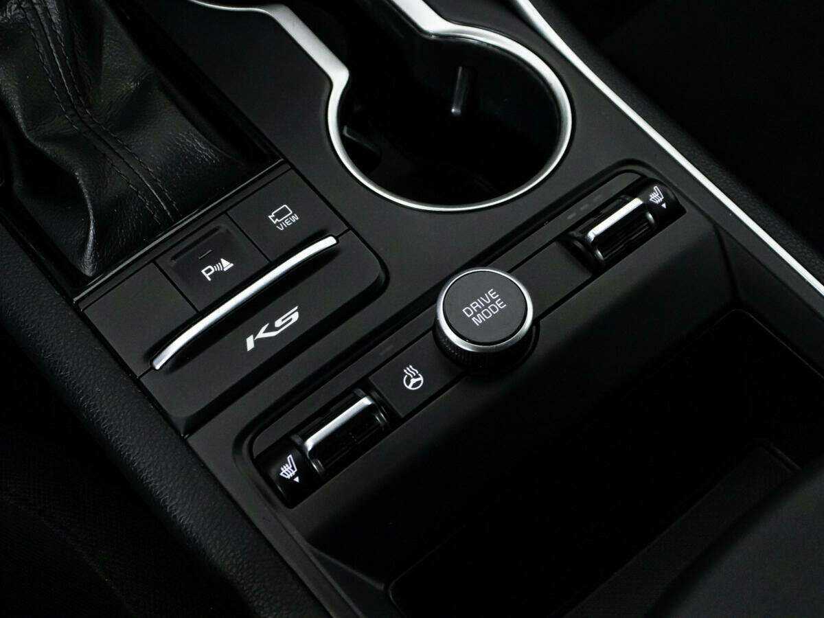 Купить Kia K5 с пробегом. Фото: #12