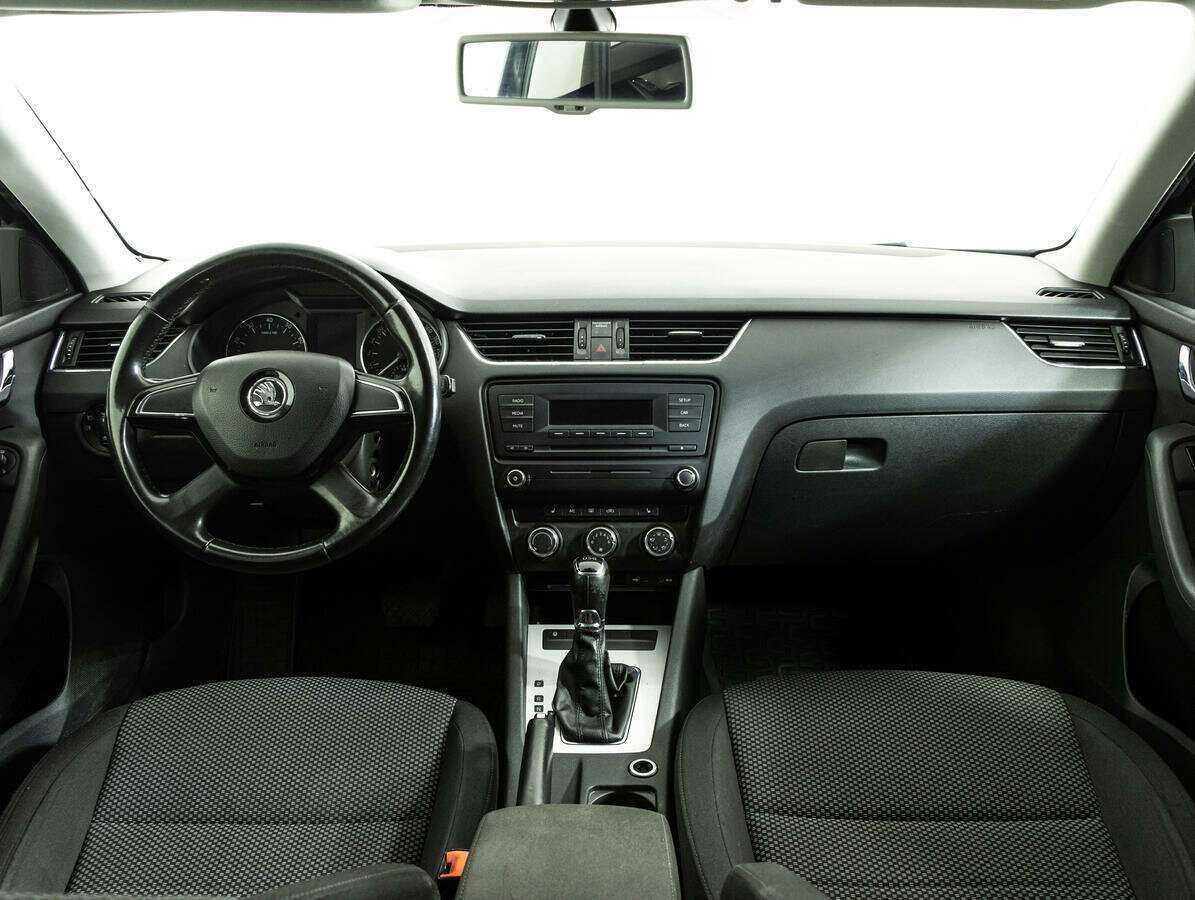 Купить Skoda Octavia с пробегом. Фото: #12